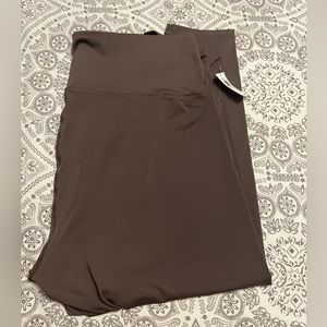 Old Navy Capri Leggings Sz XXL NWT